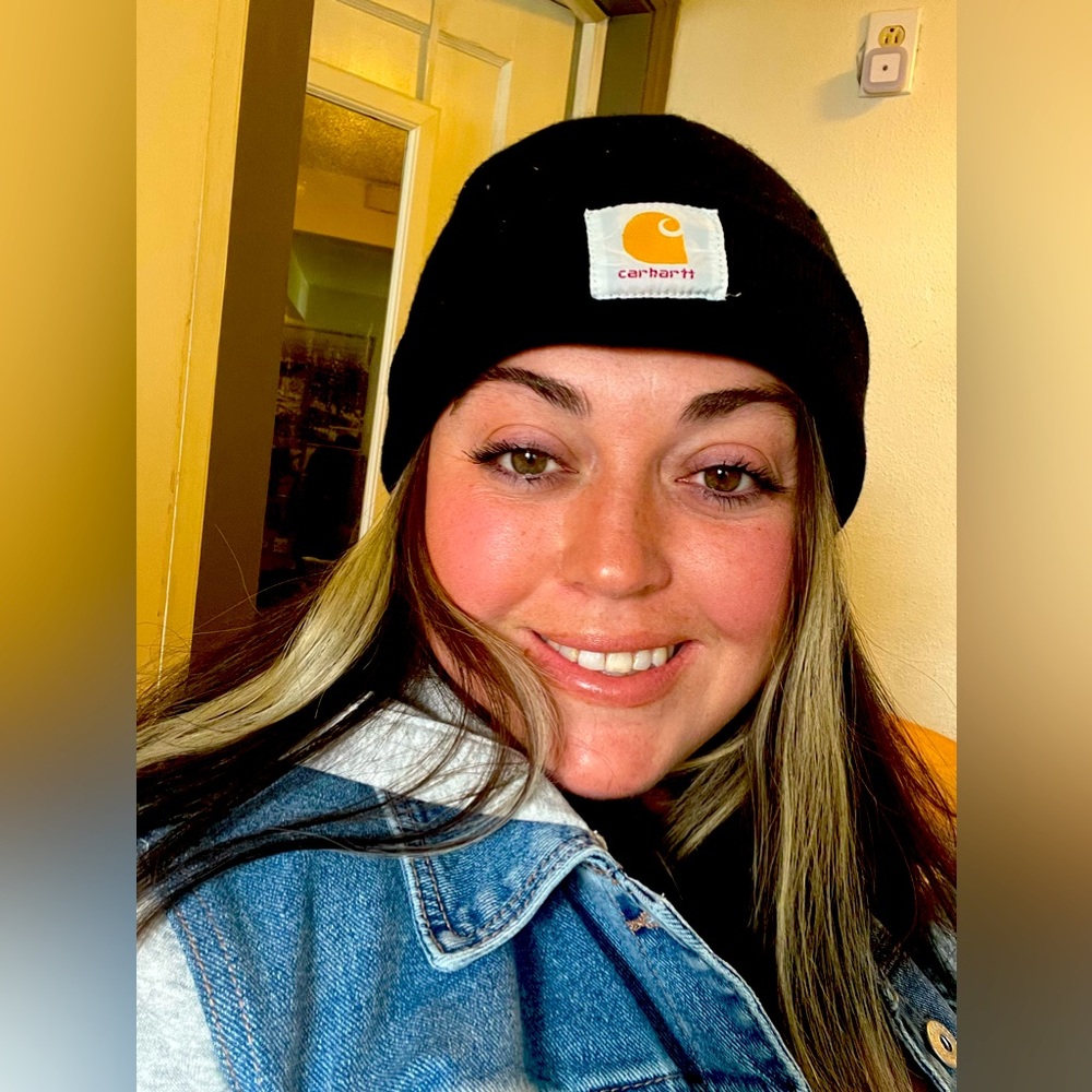 Meet your Posher, Tiffany